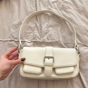 Elegant White Leather Shoulder Bag